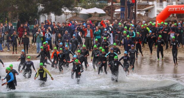 Julen Díez i Claudia Striekwold lideren els triomfs en un exigent TOTALTRI MALLORCA 2026